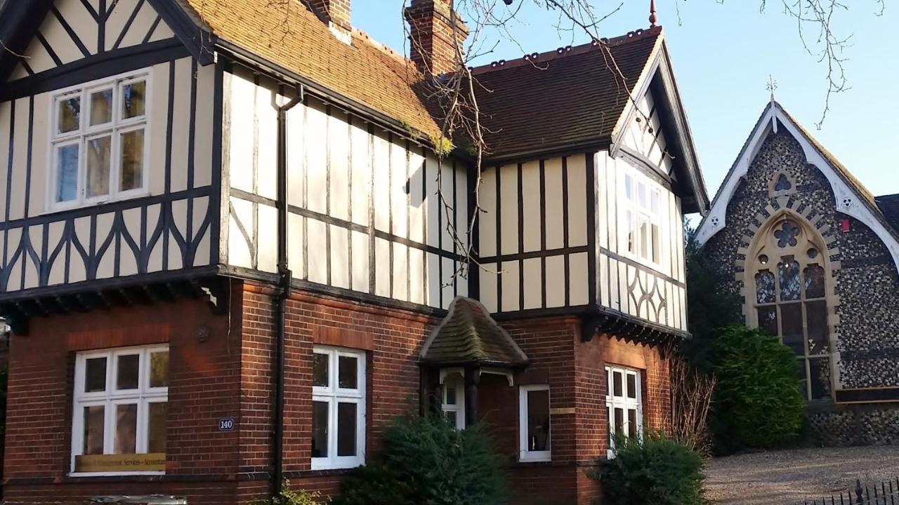 Old School Apartment 1 First Floor Bury St. Edmunds Exterior foto
